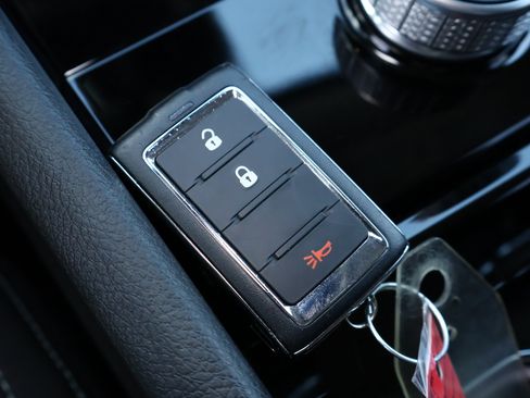 Used 2023 Jeep Grand Cherokee L Laredo AWD/4WD image 28