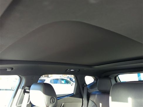 Certified 2022 Chevrolet Blazer RS w/ Enhanced Convenience Package image 18