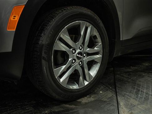 Used 2022 Kia Seltos S image 3