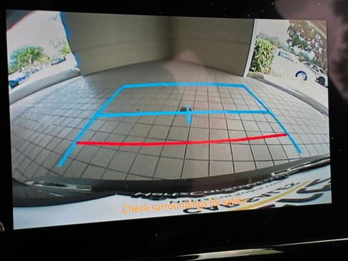Used 2025 Toyota Corolla LE FWD image 18