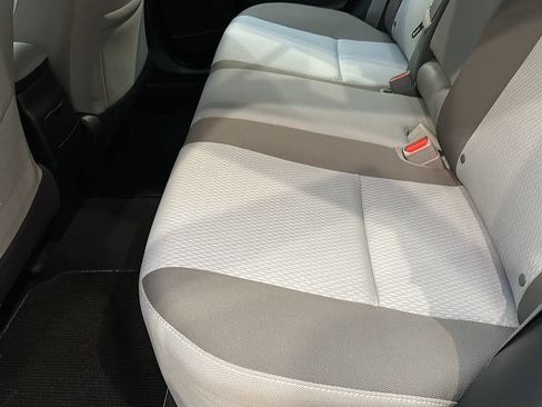 Used 2017 Toyota Corolla LE w/ Carpet Mat Package (TMS) FWD image 13