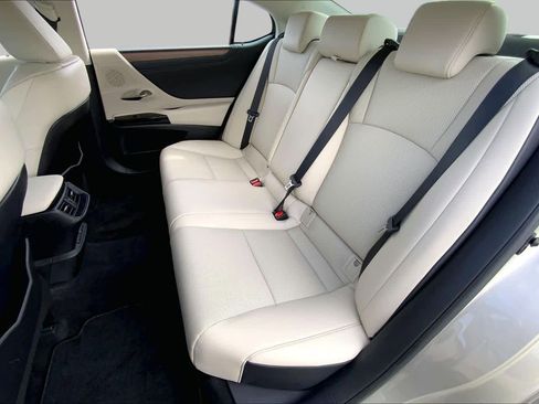 Used 2024 Lexus ES 350 w/ Premium Package FWD image 20