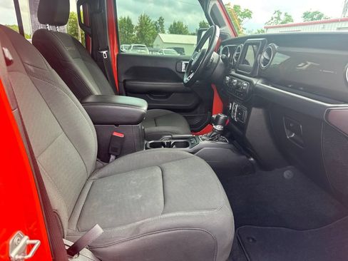 Used 2020 Jeep Wrangler Unlimited Sport S AWD/4WD image 23