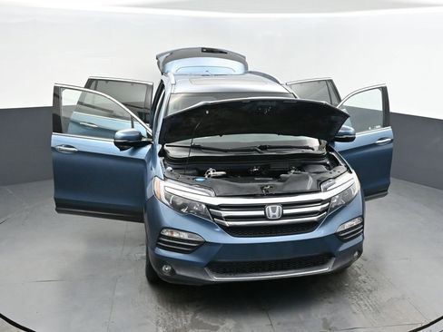 Used 2018 Honda Pilot Touring image 55