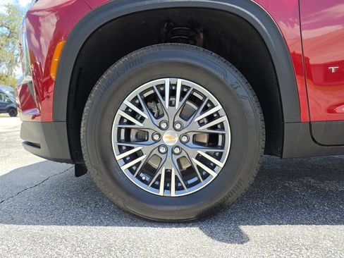 New 2026 Chevrolet Traverse LT w/ Enhanced Driving Package FWD image 38