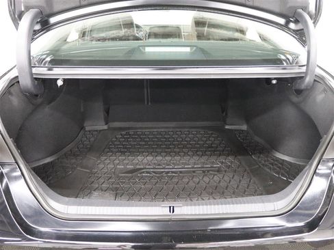 Used 2021 Toyota Avalon XSE image 14