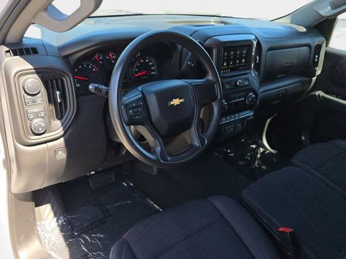 Used 2022 Chevrolet Silverado 1500 Custom AWD/4WD image 18