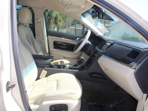 Used 2014 Lincoln MKS w/ Equipment Group 101A FWD image 34