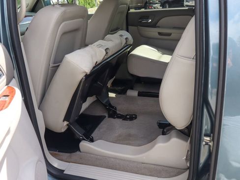 Used 2011 Chevrolet Avalanche LT RWD image 42