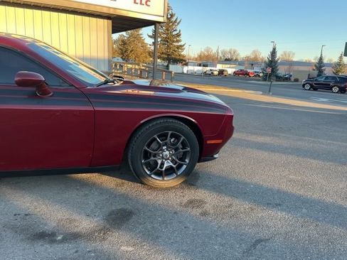 Used 2018 Dodge Challenger GT w/ GT Interior Package image 17