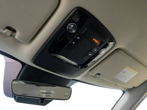 Used 2023 Kia Carnival LX FWD image 40