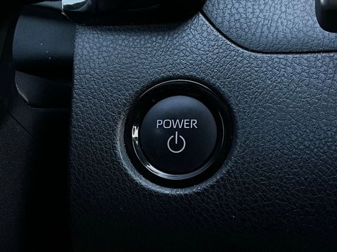 Used 2025 Toyota Camry LE image 27