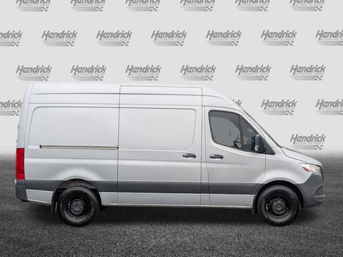 Used 2023 Mercedes-Benz Sprinter 2500 image 11