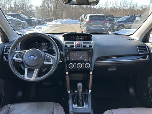 Used 2018 Subaru Forester 2.5i Touring w/ Popular Package #3B image 9