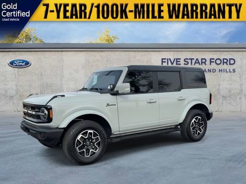 Used 2024 Ford Bronco Outer Banks image 5
