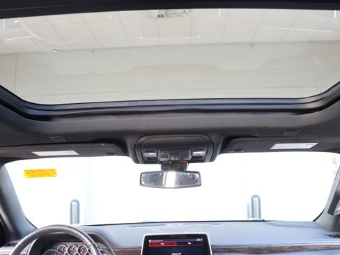 Used 2021 Chevrolet Tahoe LT w/ LT Signature Package image 31