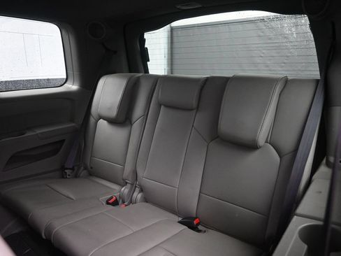 Used 2015 Honda Pilot Touring image 18