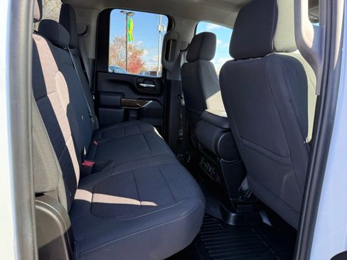 Used 2022 GMC Sierra 2500 SLE w/ SLE Value Package; image 15