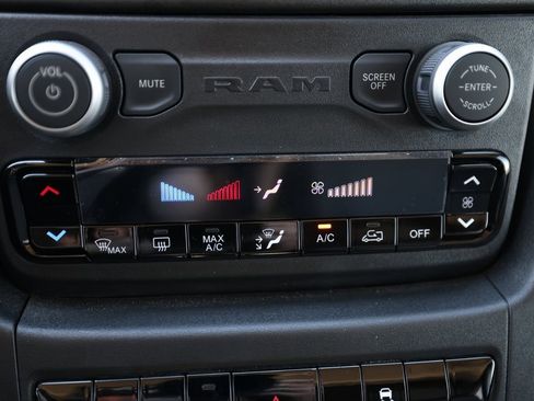 Used 2025 RAM ProMaster 1500 w/ Quick Order Package 22G SLT image 33