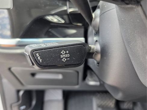 Used 2023 Audi Q3 2.0T Premium AWD/4WD image 31