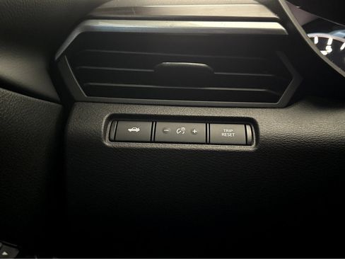 Used 2023 Nissan Altima 2.5 SV image 10