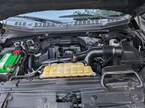 Used 2018 Ford F150 XLT w/ Equipment Group 302A Luxury AWD/4WD image 39
