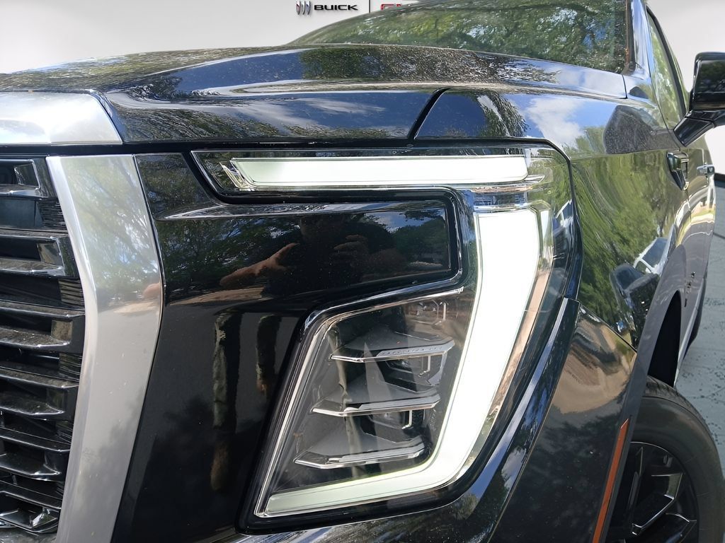 New 2026 GMC Yukon Denali w/ Denali Reserve Package AWD/4WD image 3