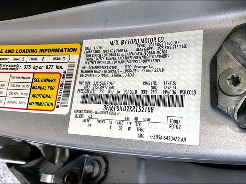Used 2019 Ford Fusion SE FWD image 19