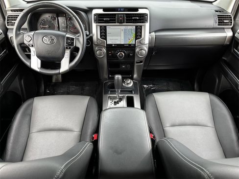 Used 2022 Toyota 4Runner SR5 Premium image 9