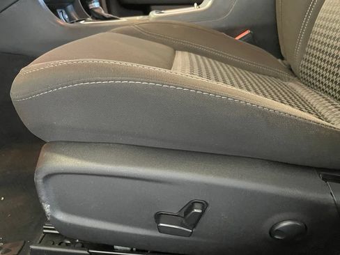 Used 2023 Dodge Charger SXT RWD image 10