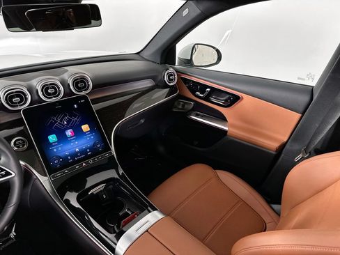 Certified 2026 Mercedes-Benz GLC 300 4MATIC image 24