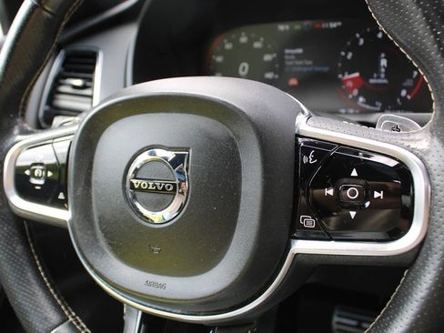 Used 2016 Volvo XC90 T6 R-Design w/ Vision Package image 19