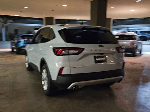 New 2026 Ford Escape Active FWD image 9