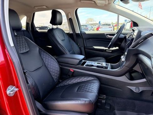 Used 2024 Ford Edge Titanium w/ Equipment Group 301A AWD/4WD image 11