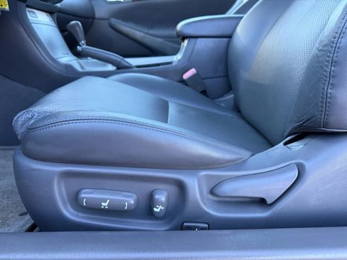 Used 2006 Toyota Solara SLE image 26