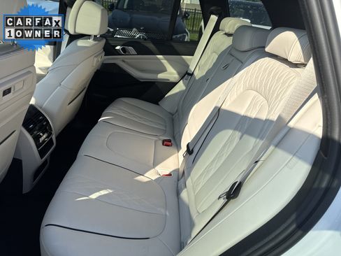 Used 2022 BMW X5 xDrive40i w/ M Sport Package AWD/4WD image 33