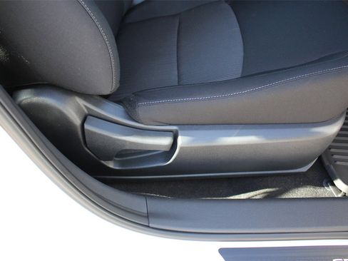 New 2025 Nissan Sentra SV image 30