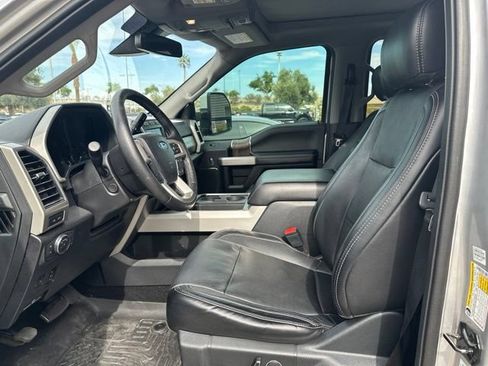 Used 2019 Ford F250 Lariat w/ Lariat Ultimate Package AWD/4WD image 12
