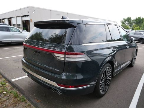 Used 2025 Lincoln Aviator Black Label AWD/4WD image 7