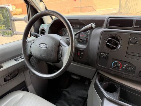 Used 2018 Ford E-350 and Econoline 350 Super Duty w/ Power Windows & Locks Group RWD image 13