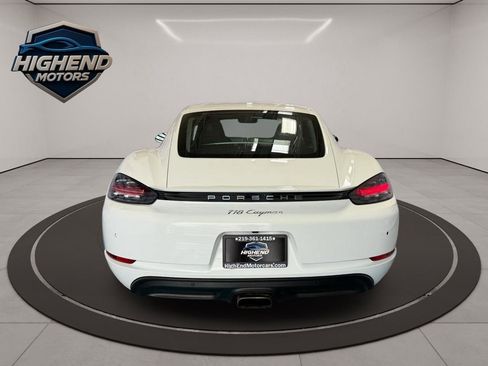 Used 2018 Porsche 718 Cayman w/ Sport Chrono Package image 8