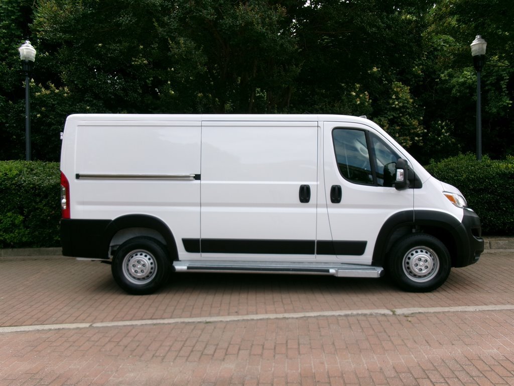 Used 2025 RAM ProMaster 2500 w/ U-Haul Equipment Group FWD image 5