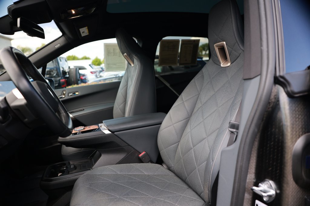 Used 2023 BMW iX M60 w/ Executive Package AWD/4WD image 19