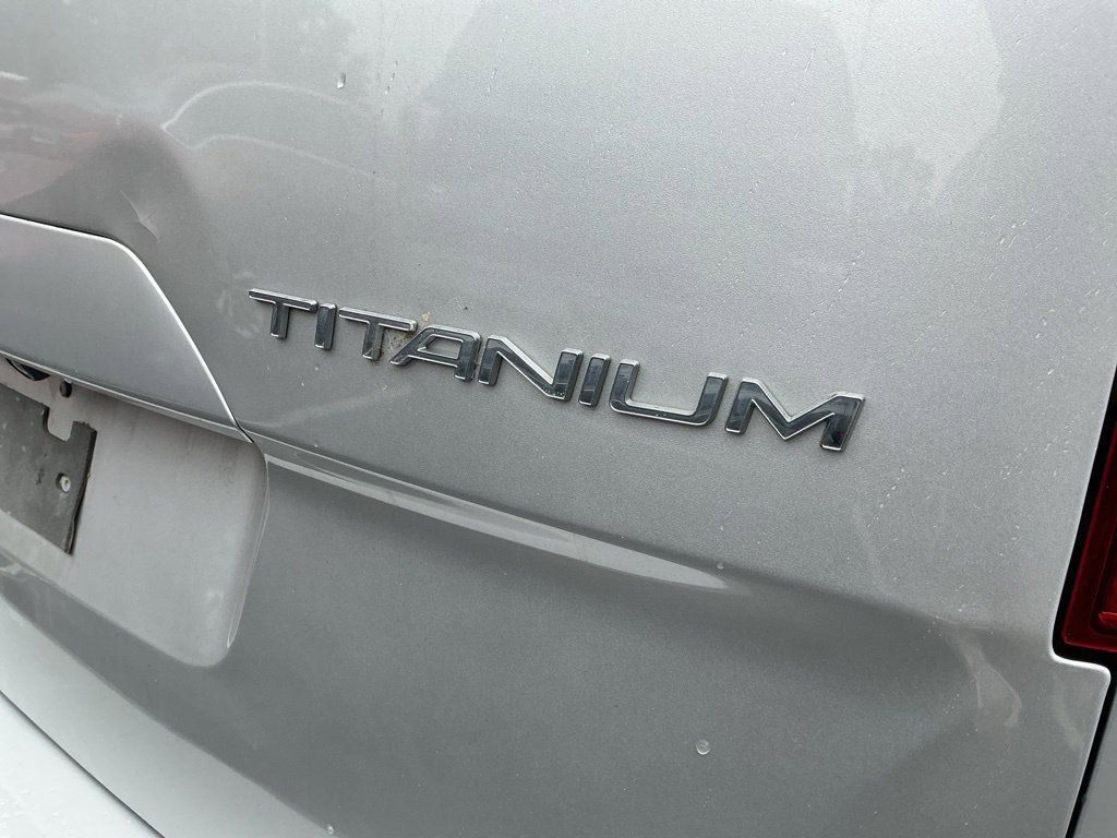 Used 2015 Ford Transit Connect Titanium FWD image 8