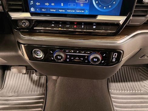 Used 2023 Chevrolet Silverado 1500 LT image 20