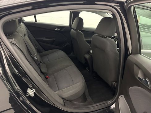 Used 2019 Chevrolet Cruze LT w/ LT Fleet Convenience Package image 31