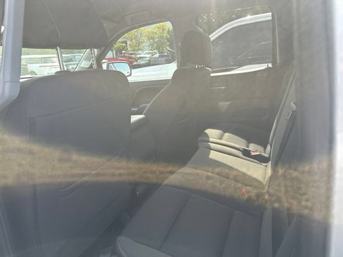 Used 2018 Chevrolet Silverado 1500 LT w/ All Star Edition AWD/4WD image 9