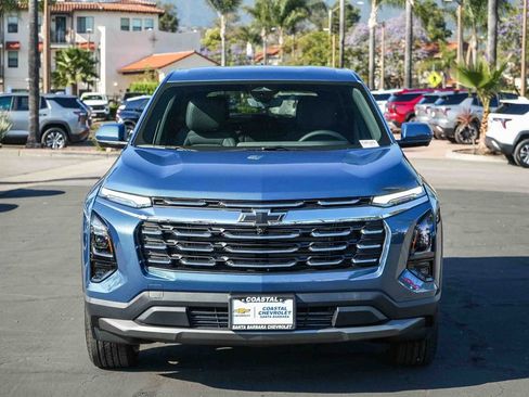 New 2026 Chevrolet Equinox LT w/ Convenience Package II FWD image 2