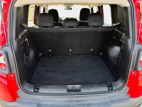 Used 2018 Jeep Renegade Sport w/ Power & Air Group image 22