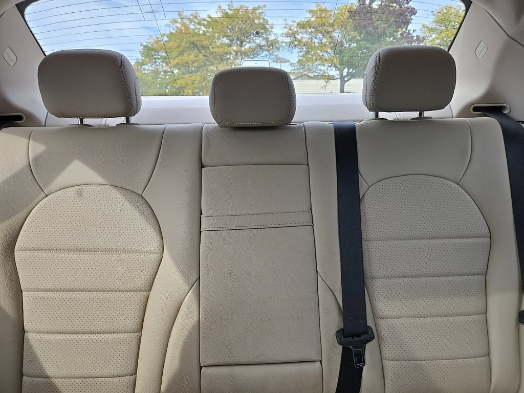 Used 2018 Mercedes-Benz C 300 4MATIC Sedan image 28